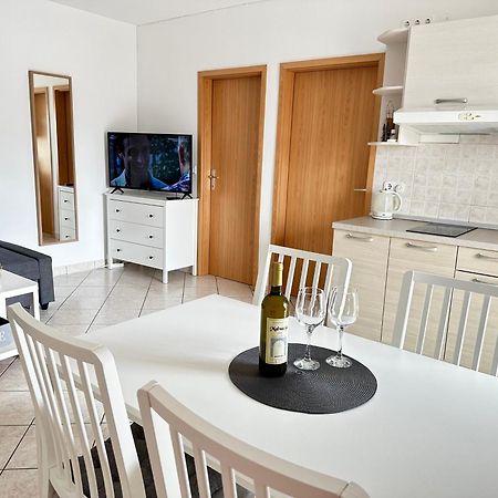 Apartments Vojvoda Poreč Zewnętrze zdjęcie