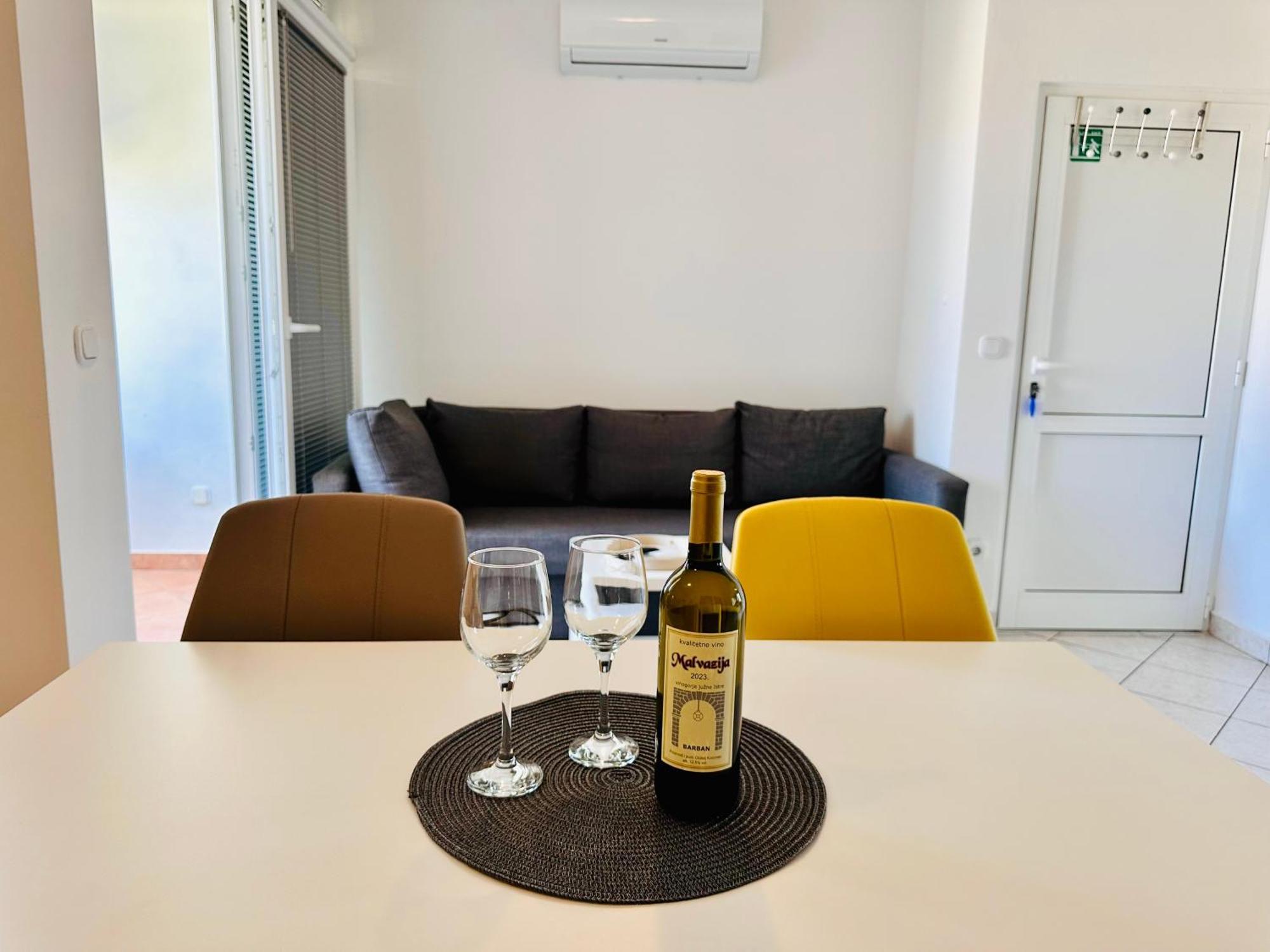 Apartments Vojvoda Poreč Zewnętrze zdjęcie